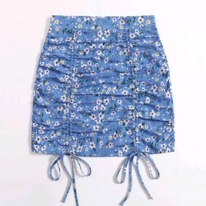 New!!!. Floral Lace Front Skirt.